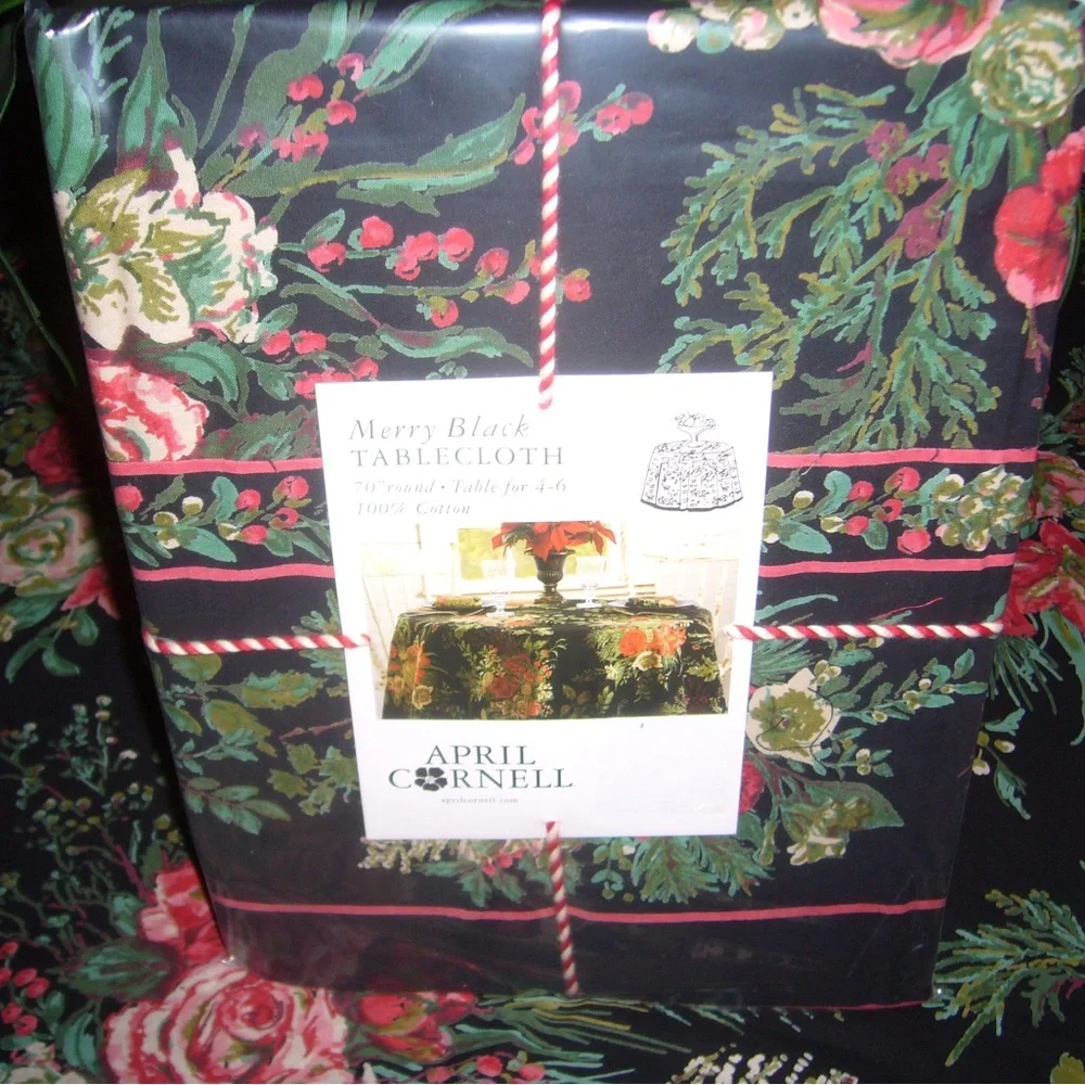 Merry Black Round Tablecloth- 70” Round + 8 Napkins new - Picture 1 of 8